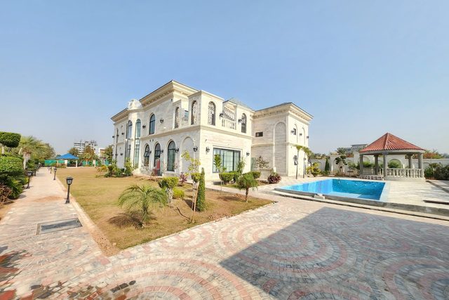 Luxury Fully Furnished Farm House for Sale in Gulberg Greens Islamabad